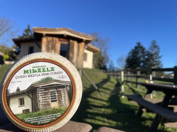 QUESO MIKAELA POR CUÑAS